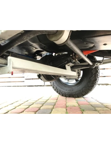 Osłona HD tylnego drążka do Land Rover Defender cynkowana  2